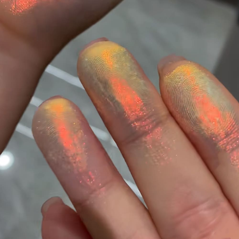 Aurora Chameleon Color-Shifting for Eyeshadow & Makeup — No.114 — aurora, chameleon, color-shifting pigment